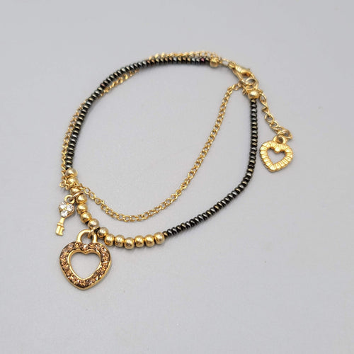 Dainty Heart Charm Bracelet Black and Gold tone Seed Beads Adjustable