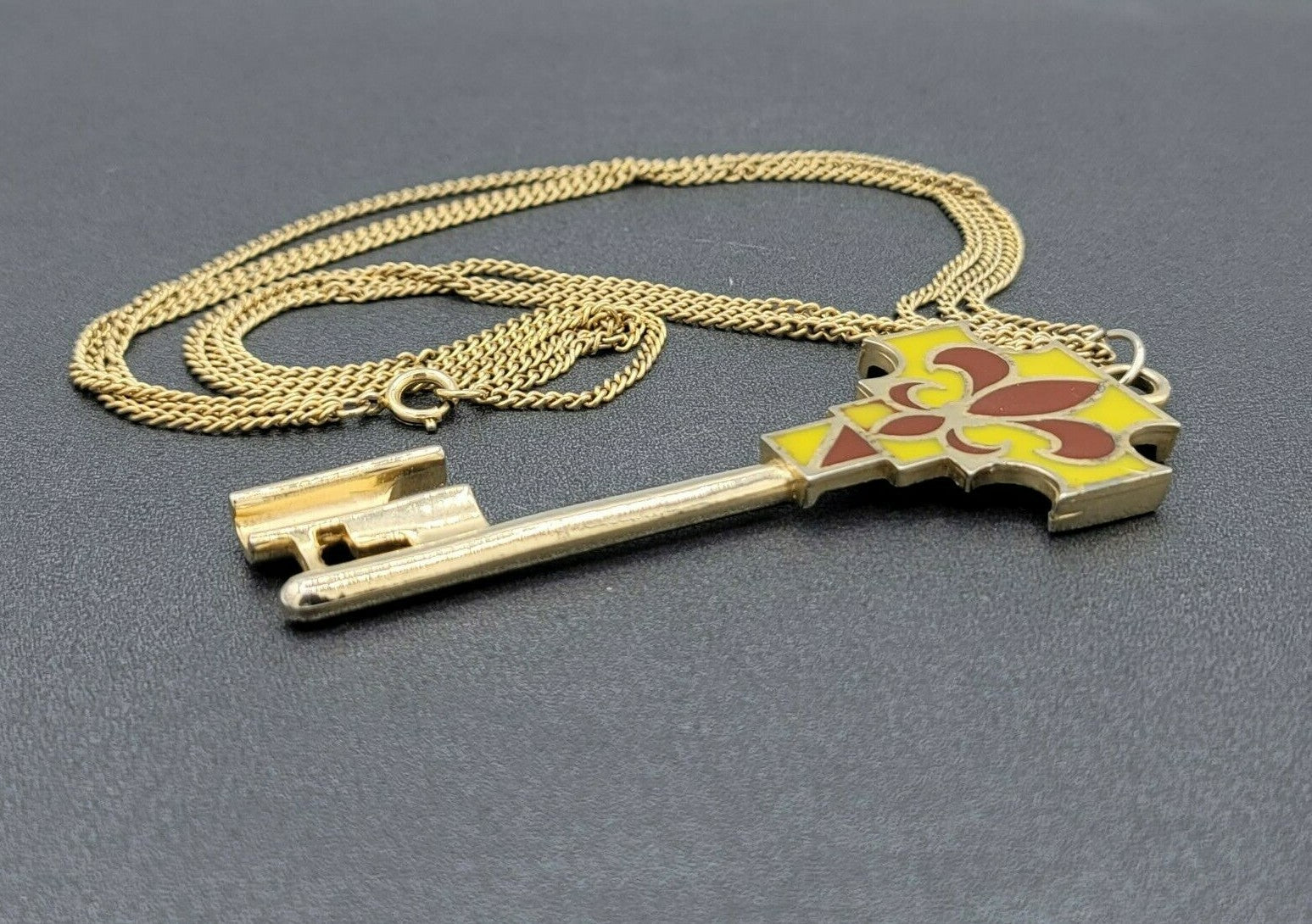 Vintage Large Enamel Key Pendant Necklace Goldtone Multi Strand Chain 21"