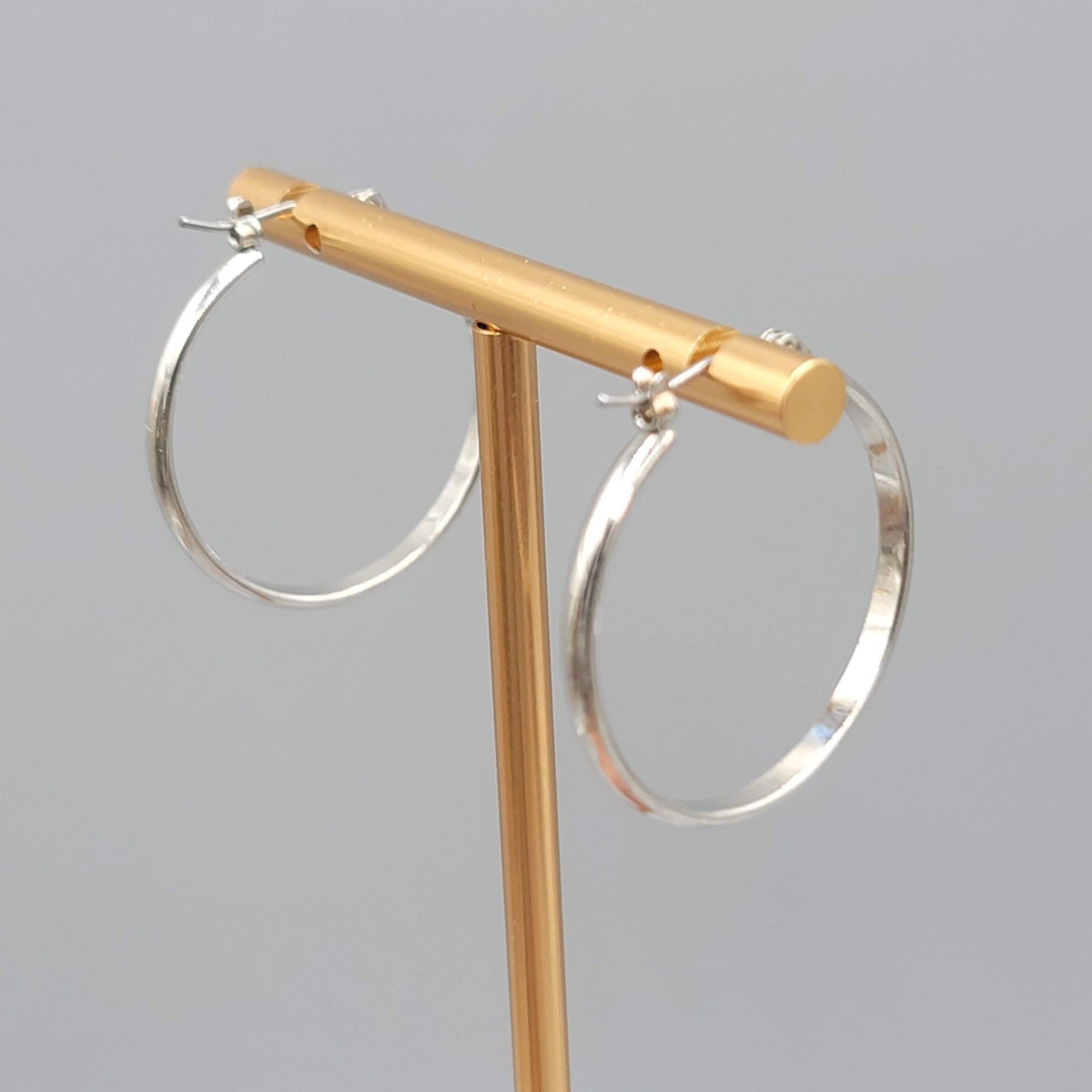 Silver tone Hoops Pierced Earrings Flat Rounded 1 in