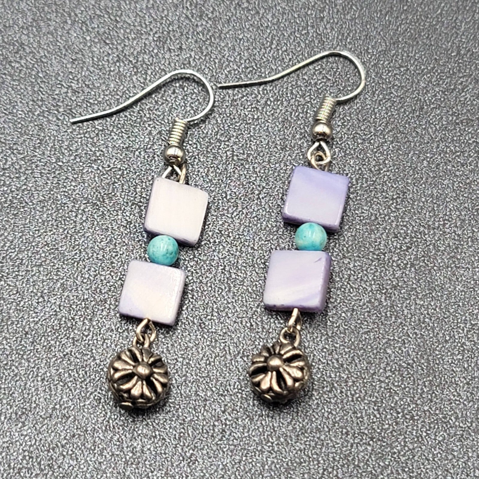 Pierced Earrings Silver tone Purple Shell Square Bead Dangle 1.25"