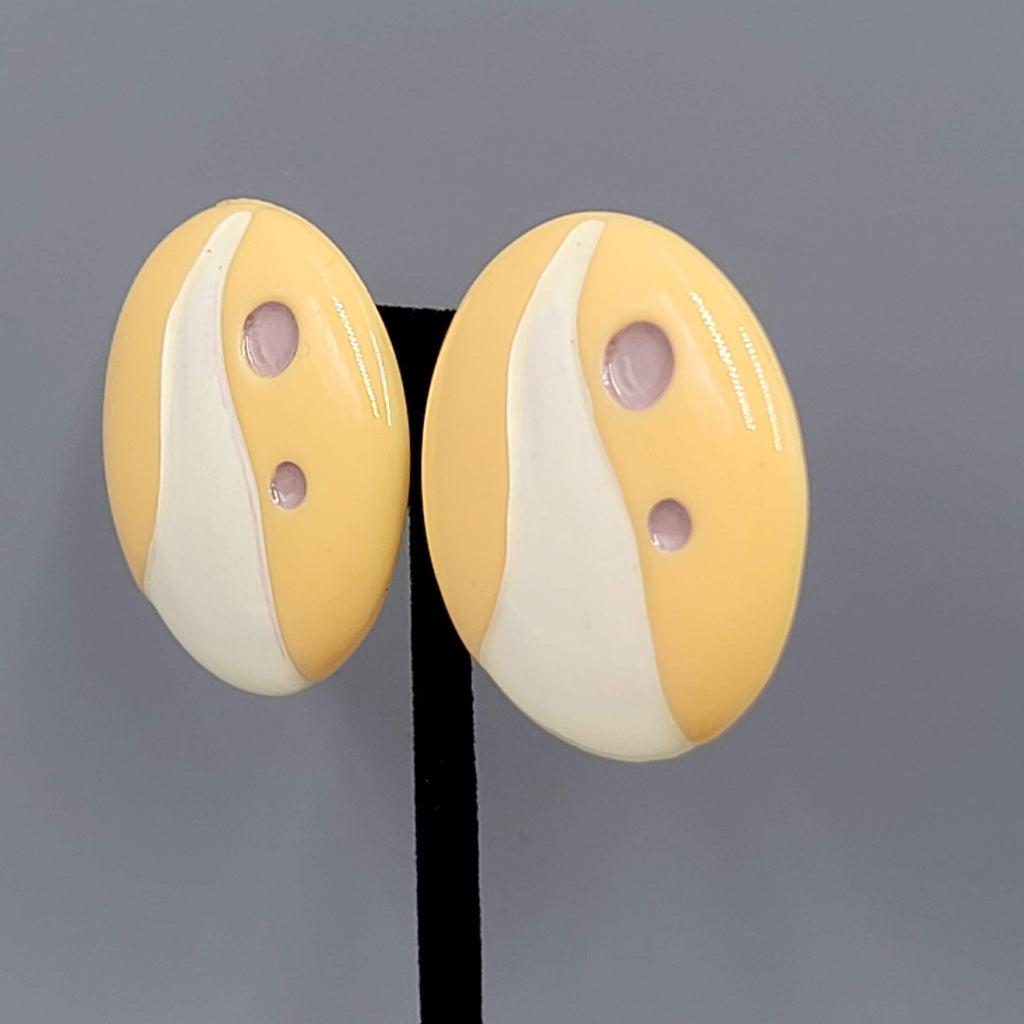 Vintage Artistic Round Acrylic Statement Clip on Earrings 1.25"
