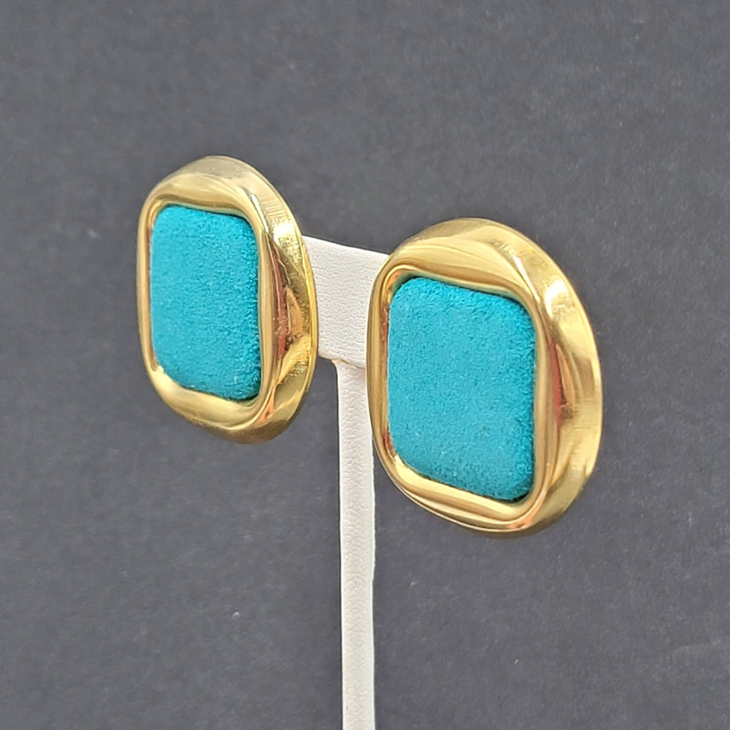 Clip on Earrings Gold tone Square Blue Felt Drop 1.25"