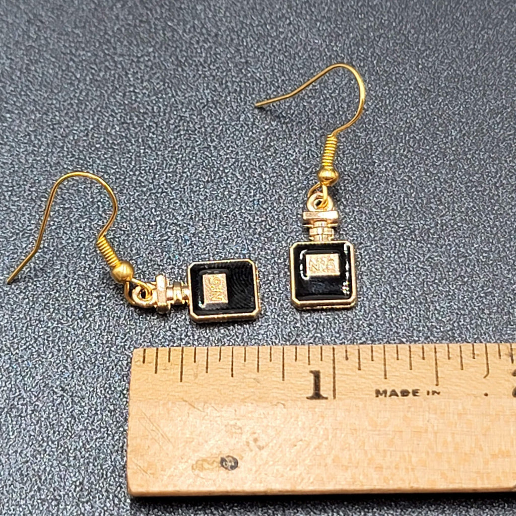 No 5 Perfume Pierced Earrings Gold tone Black Enamel Dangle 5/8"