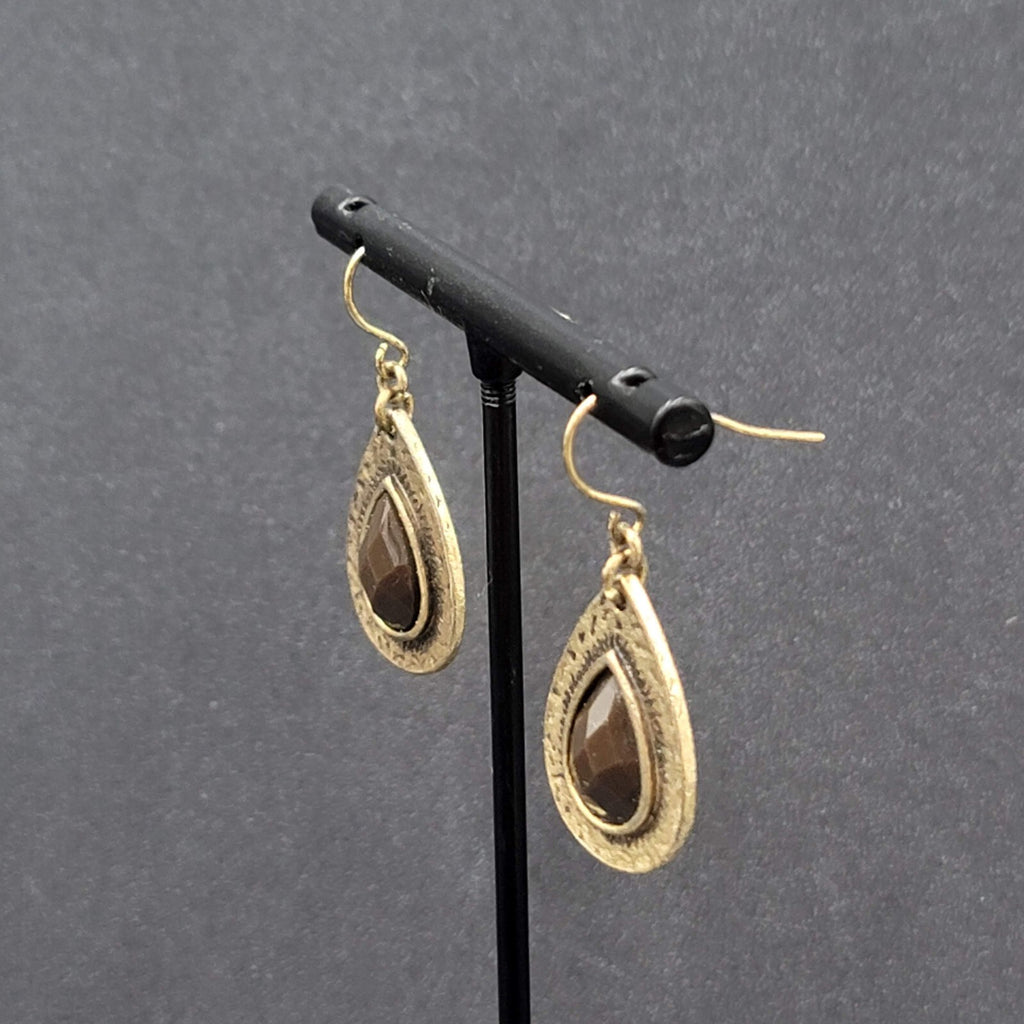 Pierced Earrings Antiqued Gold tone Teardrop Faceted Red Accent 1"