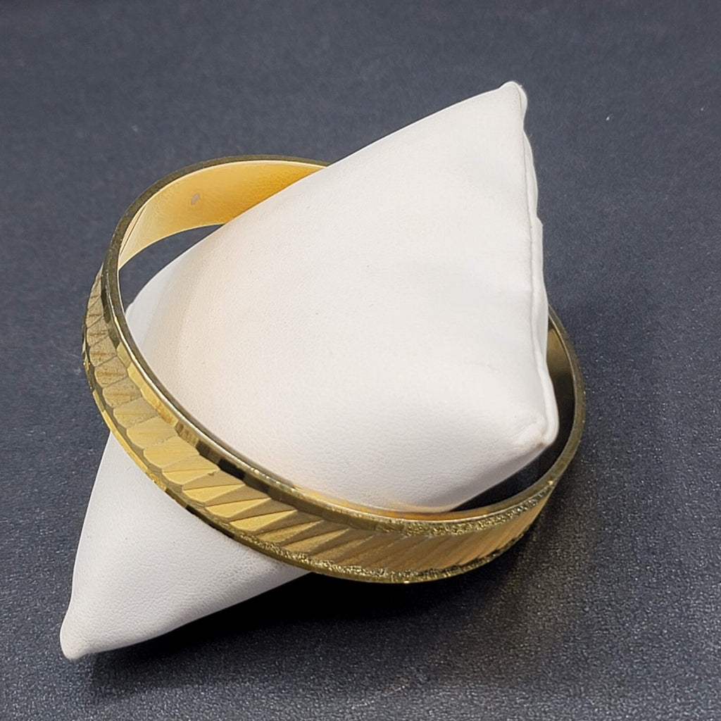 Vintage Bangle Bracelet Gold Plated Etch Design 8" x 1/2"