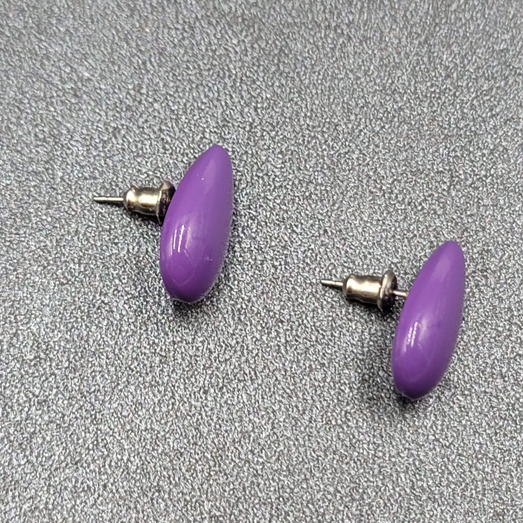 Vintage Pierced Earrings Purple Enamel over Metal Teardrop Drop Studs 3/4"