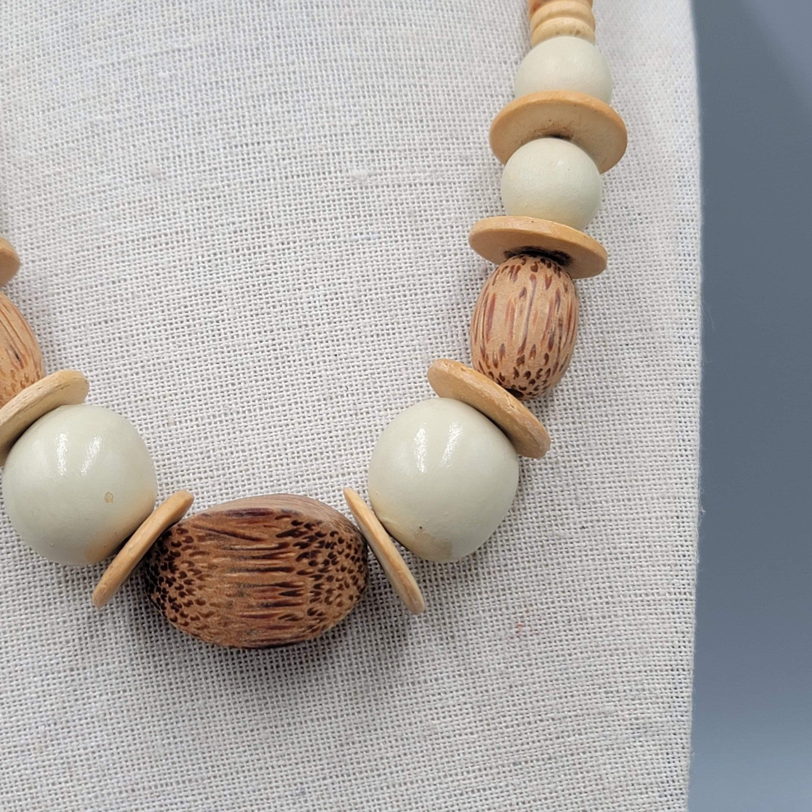 Vintage Large Statement Graduated Wood Bead Necklace 18"