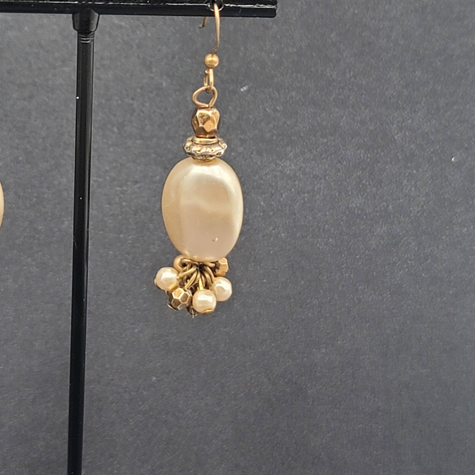 Pierced Earrings Copper tone Faux Pearl Beaded Dangle 1.5"