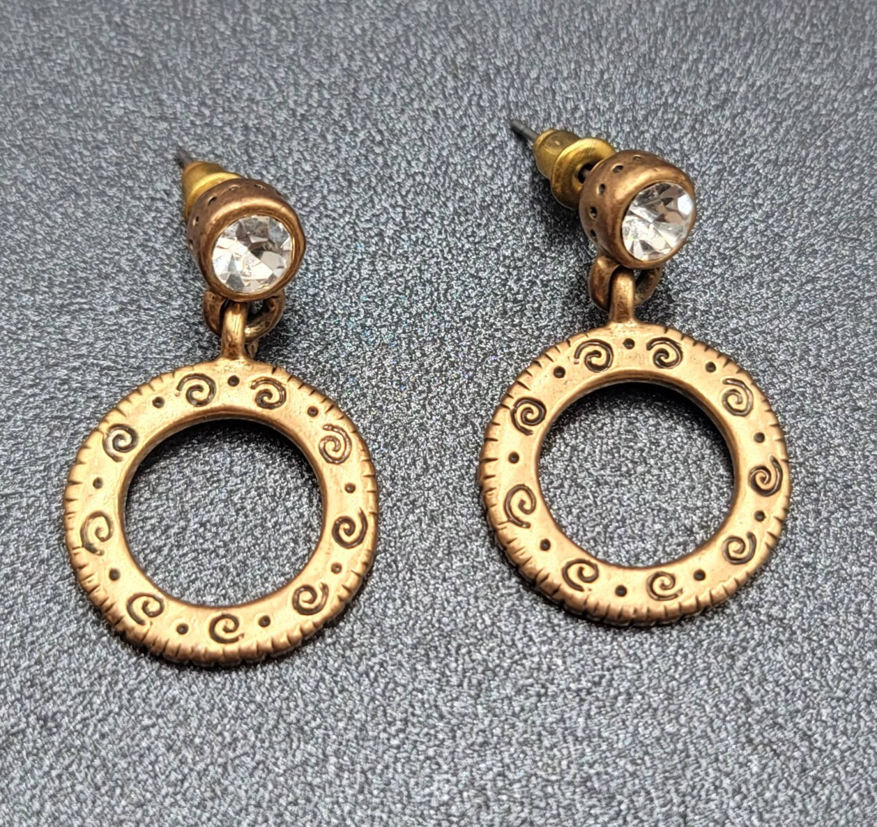 Pierced Earrings TAKE CHANCES FIND A PASSION Gold tone Dangle Hidden  1 1/8"