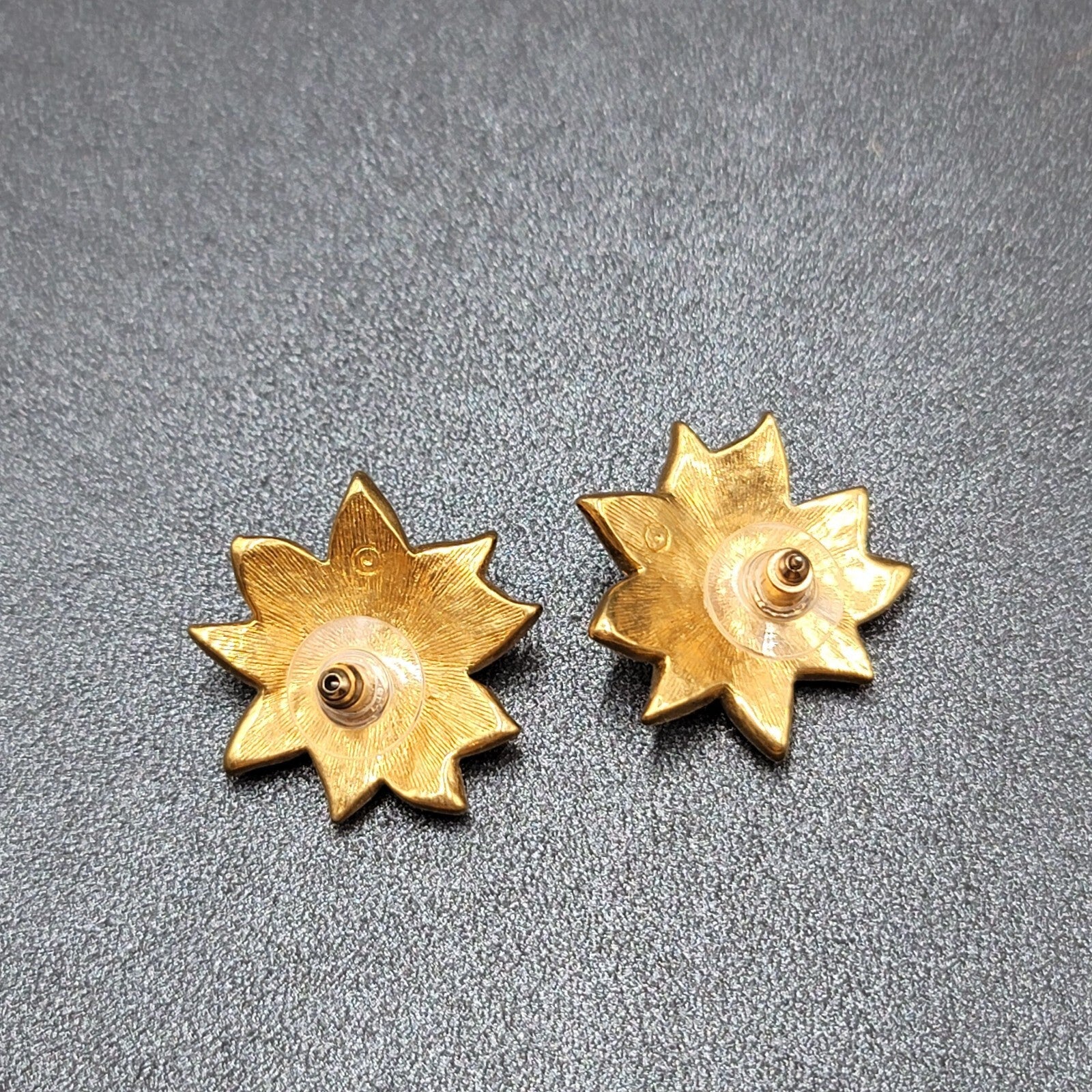 Vintage Pointsettia Pierced Earrings Yellow Goldtone Sparkle Enamel Christmas 1"
