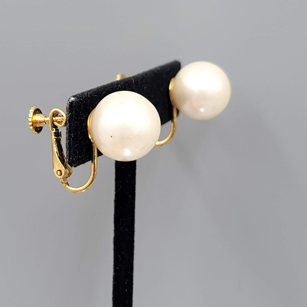 Vintage White Bead Stud Clip on Earrings Imitation Pearl 1/2 in