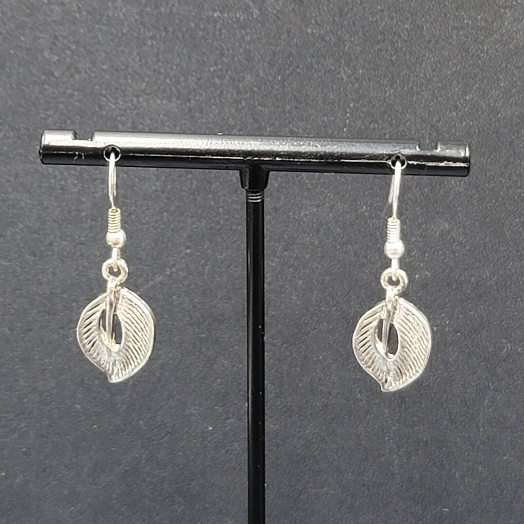 Pierced Earrings Silver tone Dangle Leaf Leaves 3/4"