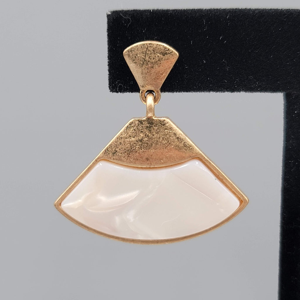 Pierced Earrings Gold tone White Pearloid Resin Dangle 1.25"