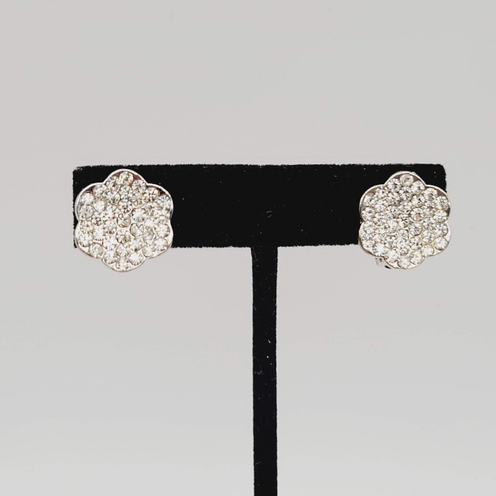 Vintage Rhinestone Flower Shape Clip on Earrings Silver tone 5/8 in