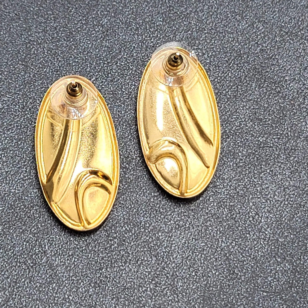 Vintage Pierced Earrings Gold tone Red Enamel Oval Drop 1.25"