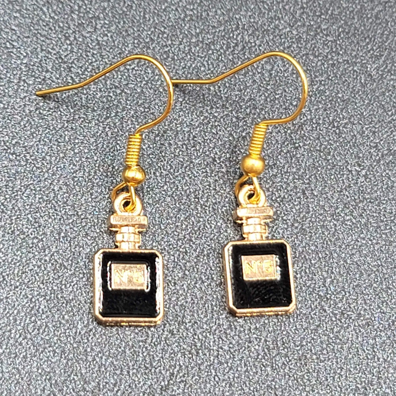 No 5 Perfume Pierced Earrings Gold tone Black Enamel Dangle 5/8"