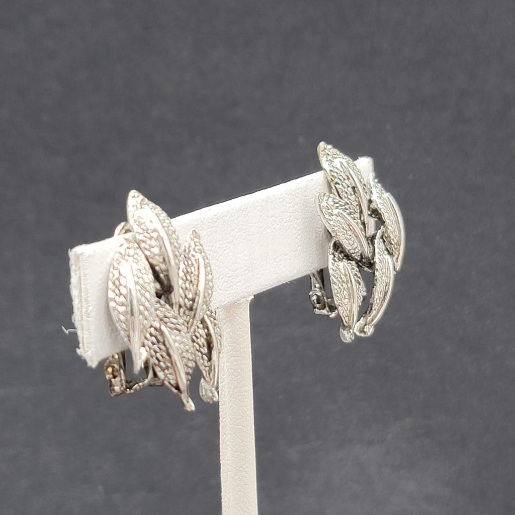 Vintage Clip on Earrings Silver tone 1 1/8" Textured Drop Leaves