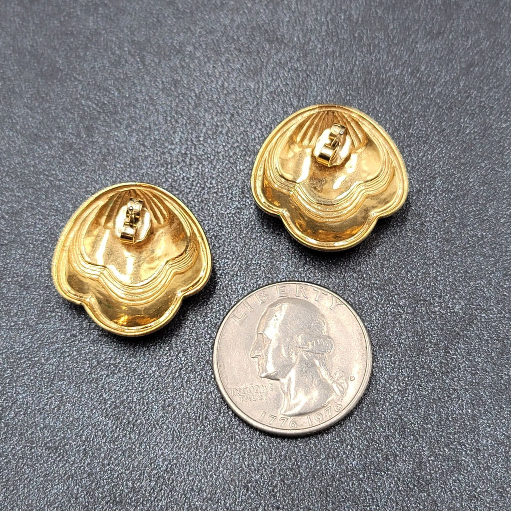 Vintage Pierced Earrings Gold Plated Peach Swirl Enamel Shell Design 1"