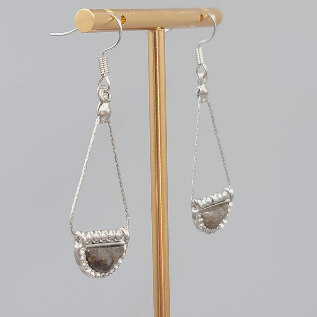 Resin Faux Stone Pierced Earrings Silver tone Chain Dangle 1 5/8"