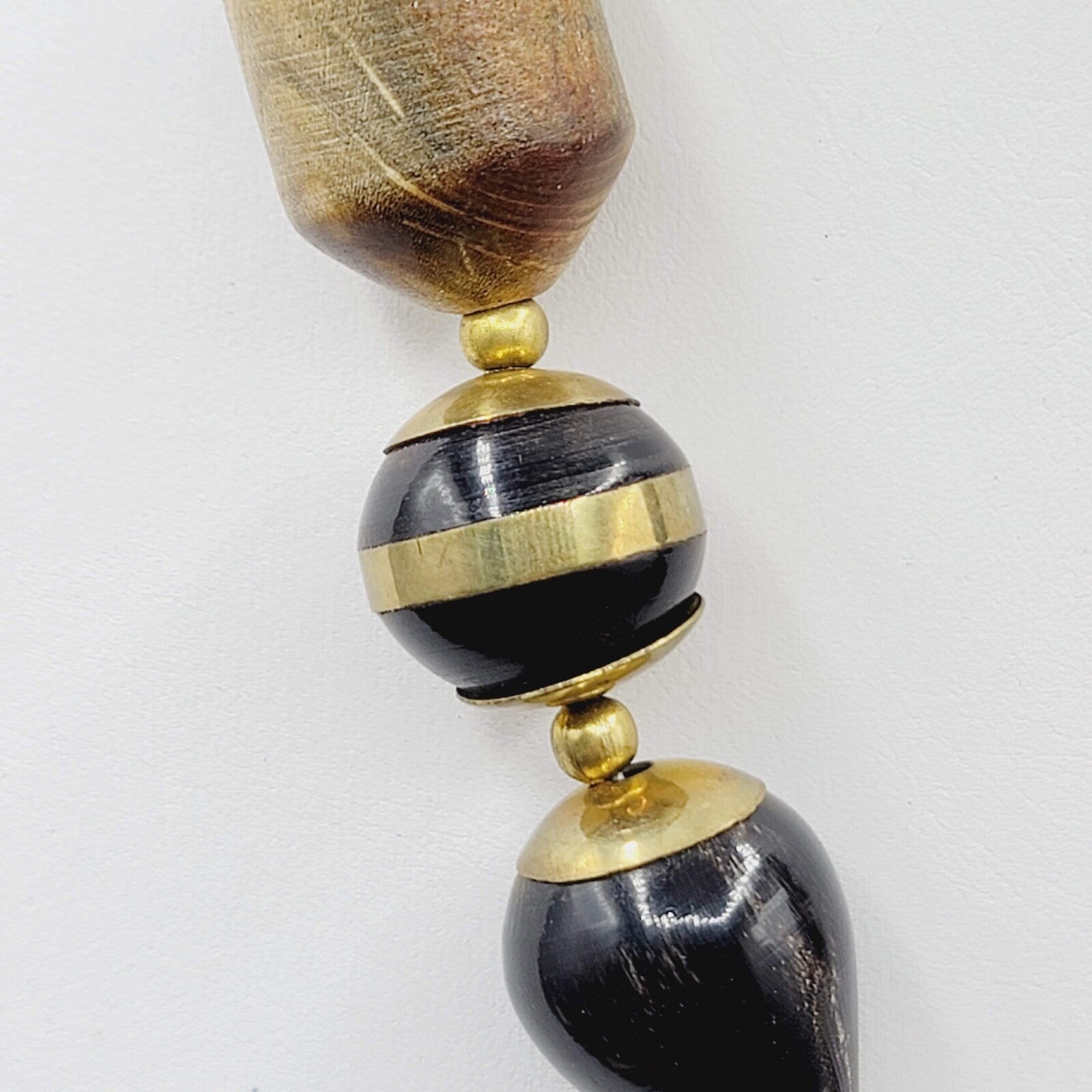 Safari TURTLE Carved Wood Beaded Brass Necklace Vintage 21"