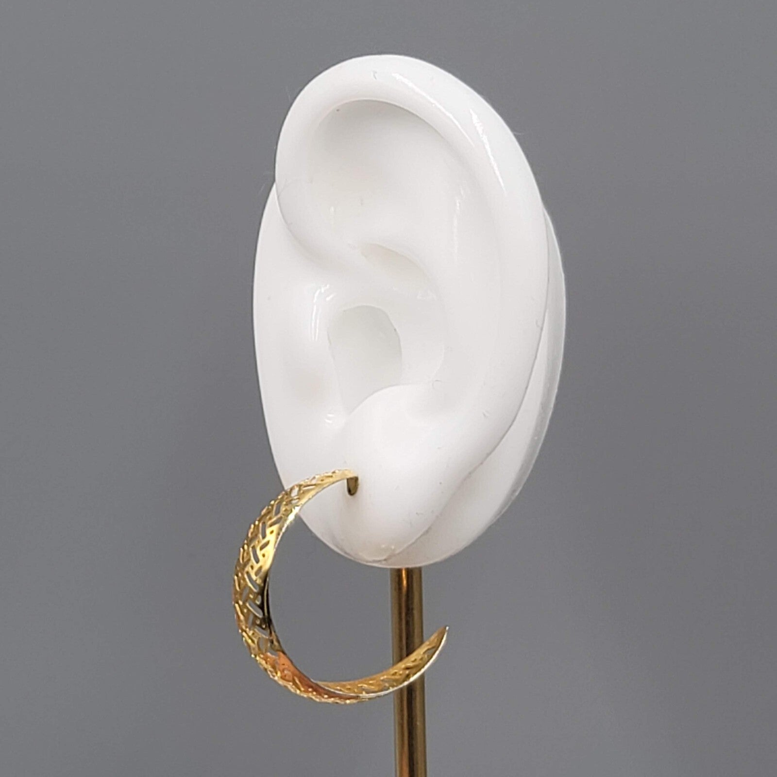 Filigree Hoops Pierced Earrings Gold Plated 1" Lightweight