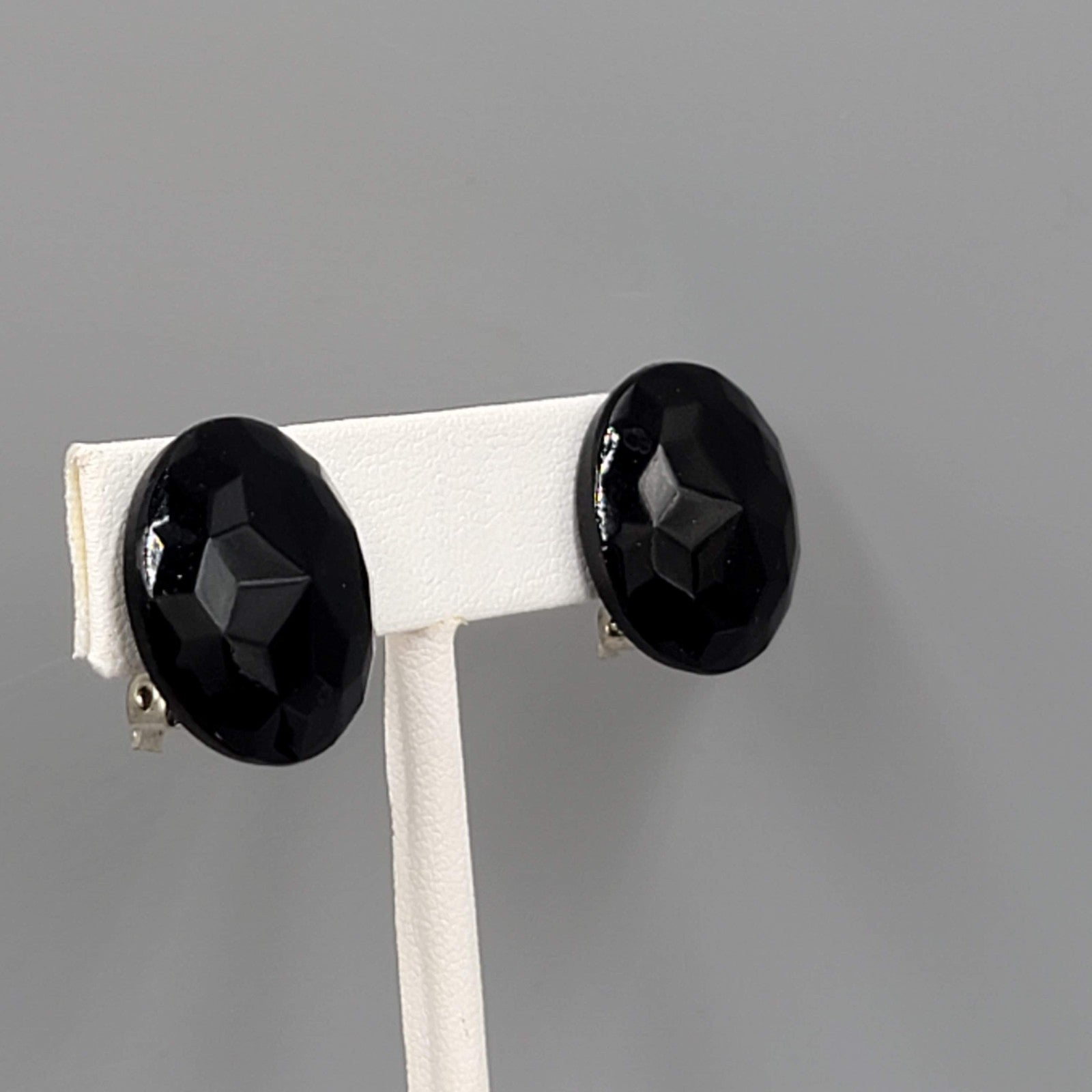 Vintage Faceted Black Glass Round Clip on Earrings 3/4"