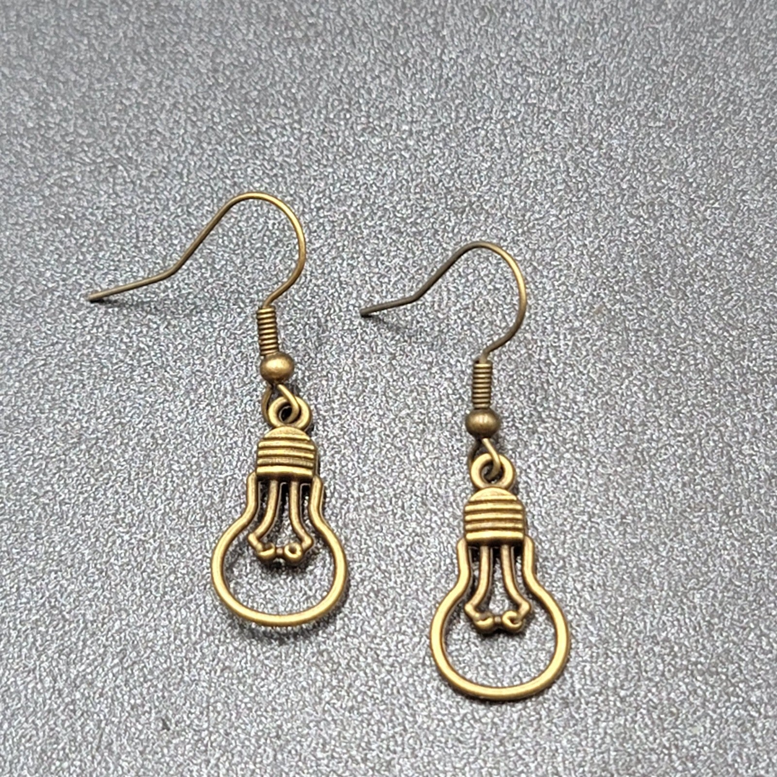 NEW Light Bulb Idea Pierced Earrings Bronze tone Dangle 7/8"