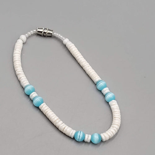 Blue Cats Eye Bead Puka Shell Bracelet 7.25"