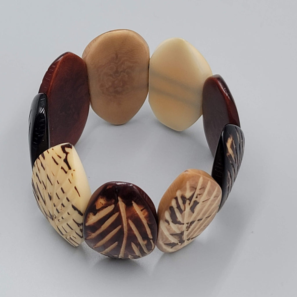 Carved Resin Stretch Bracelet Brown Cream Leaf Design 7 in x 1.75 wide