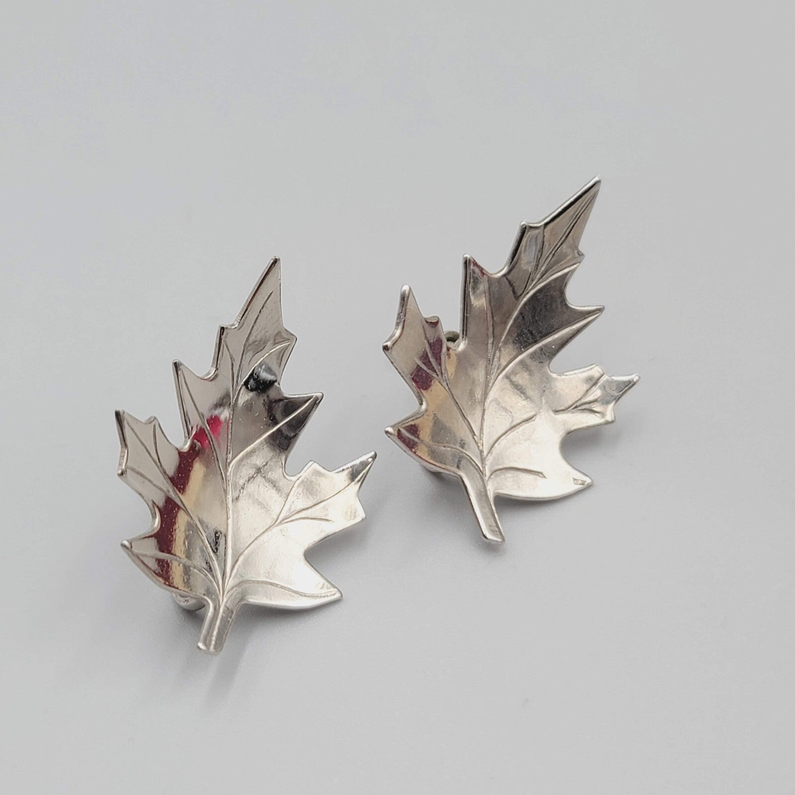 Vintage Clip on Earrings Silver tone Leaf Screw Back 1.25"