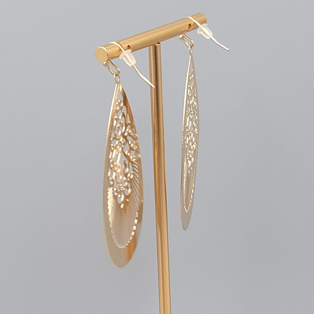 Large Gold tone Teardrop Pierced Earrings Open Work Dangle Thin 2.5"