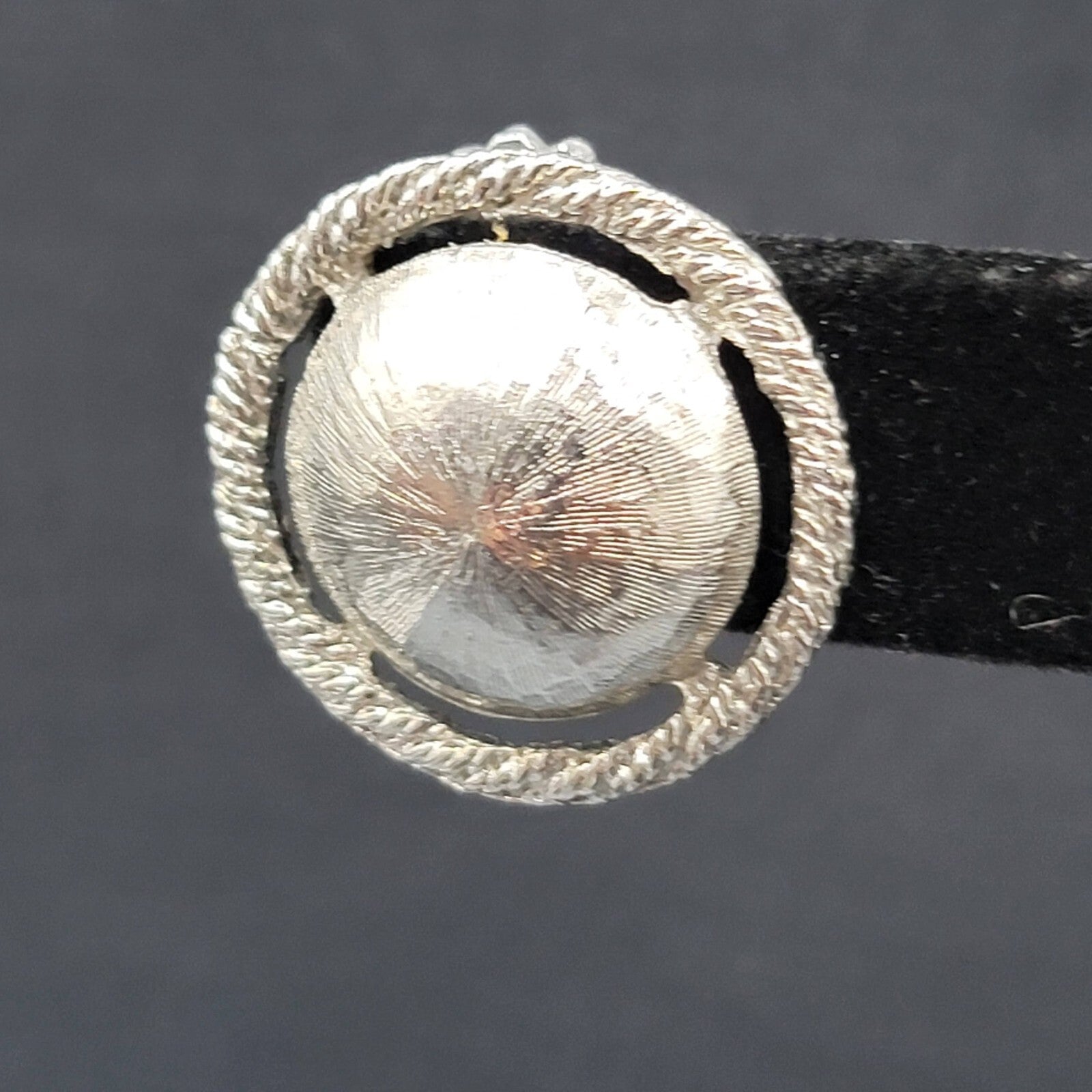 Vintage Clip on Earrings Textured Dome Silver tone 1"