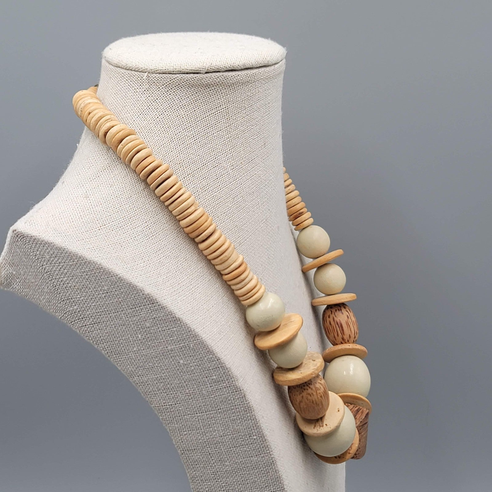 Vintage Large Statement Graduated Wood Bead Necklace 18"