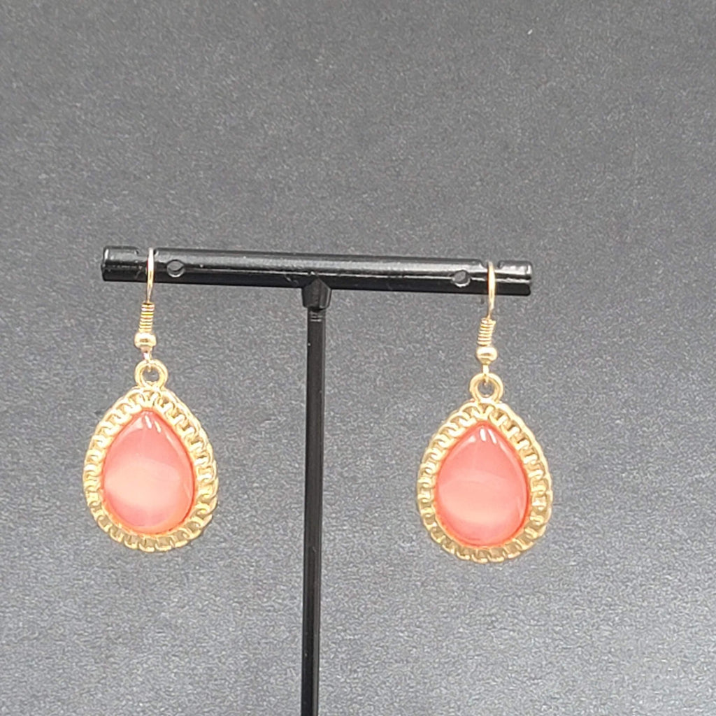 Pierced Earrings Gold tone Pink Translucent Resin Teardrop Dangle 1"