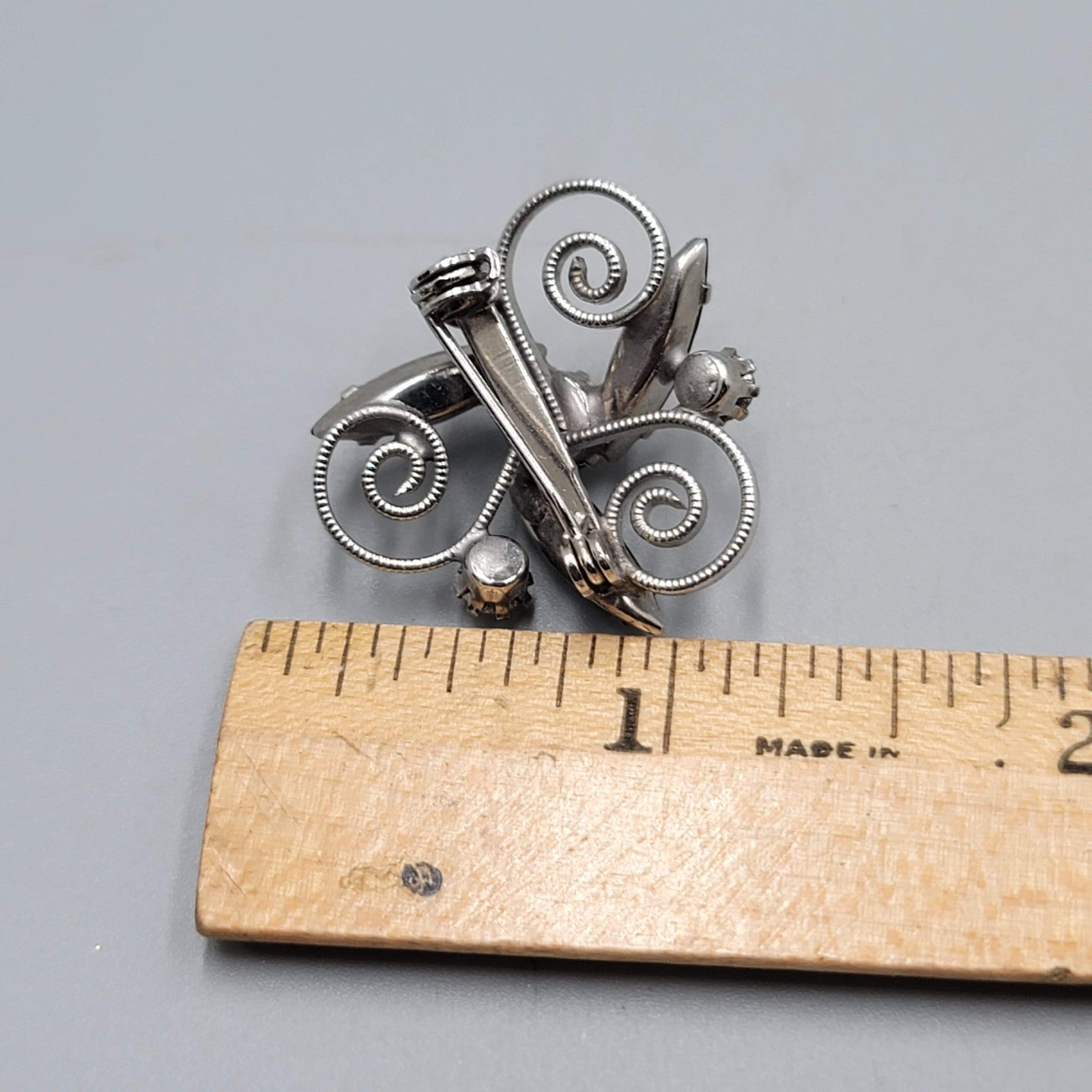 Vintage Black Hematite Rhinestone Brooch Silver tone Swirl 1 in