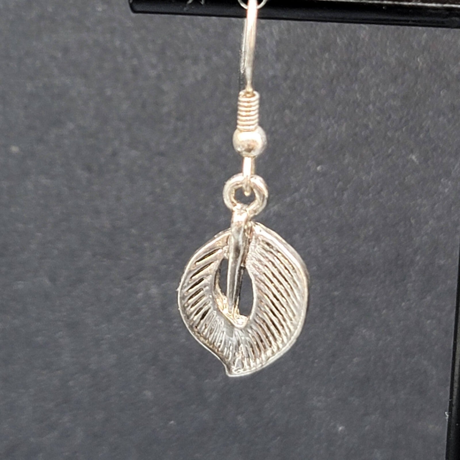 Pierced Earrings Silver tone Dangle Leaf Leaves 3/4"