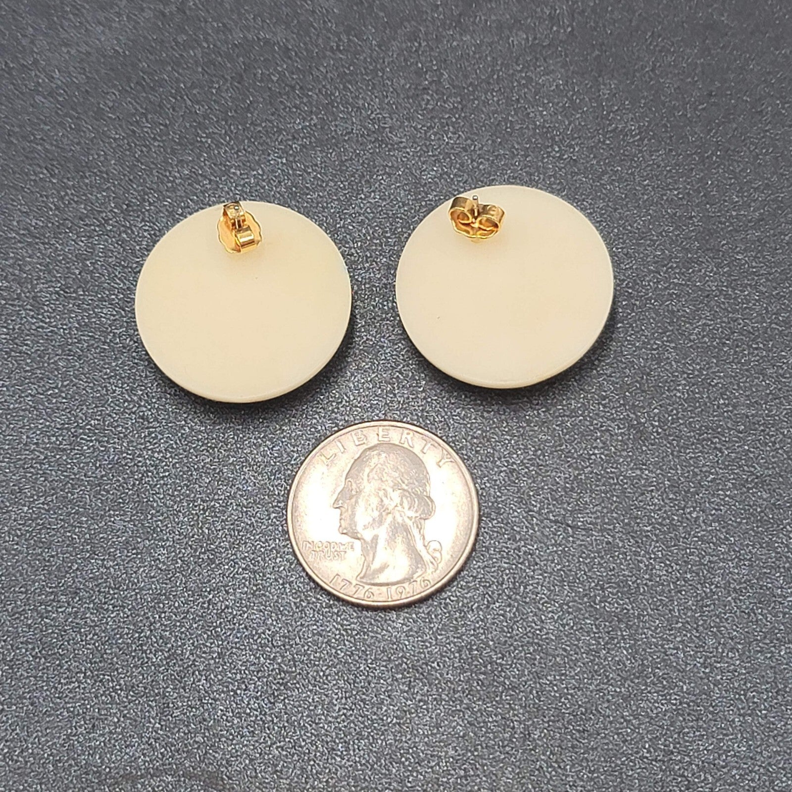 Vintage Pierced Earrings Acrylic White Red Blue Gold Artistic Round Drop 1 1/8"