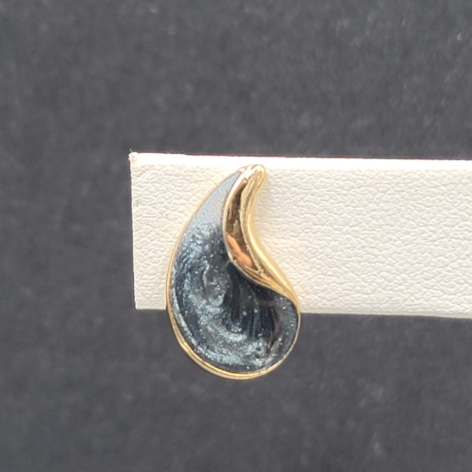 Vintage Pierced Earrings Gold tone Blue Enamel Teardrop Studs 3/4"