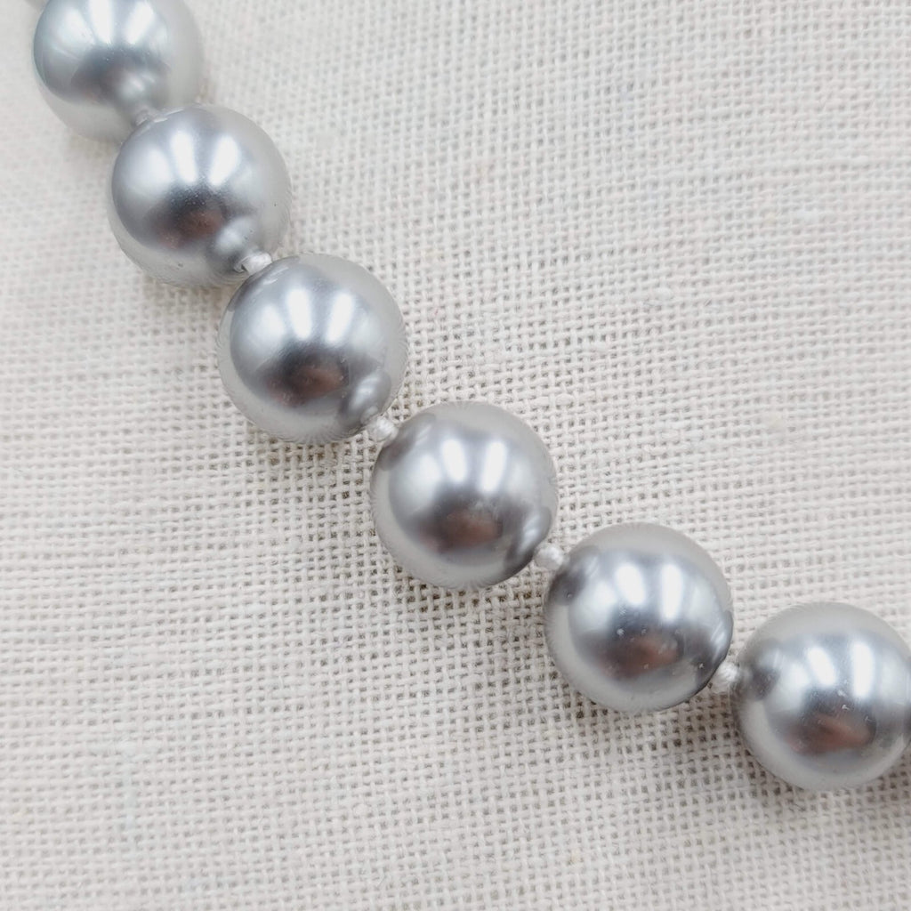 Silver tone Gray Bead Hand Knotted Necklace 12mm Bead 16" Long 