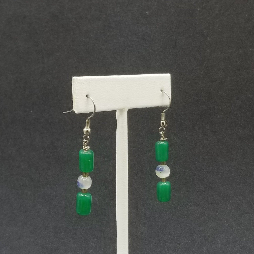 Pierced Earrings Silver tone Green Stone White Cats Eye Beaded Dangle 1"