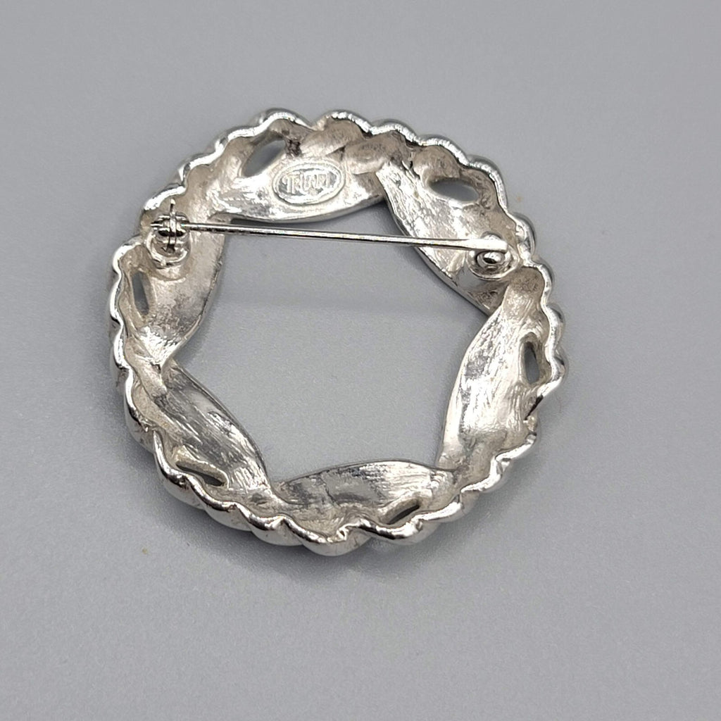 Vintage Trifari Brooch Silver Plated Wreath Round Open Center 1 5/8"