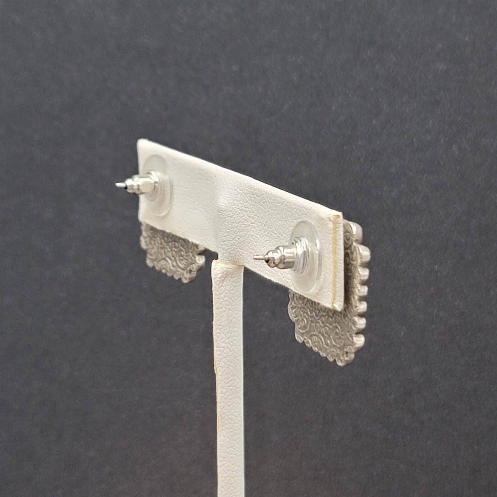 Pierced Earrings Embossed Square White Center 3/4"