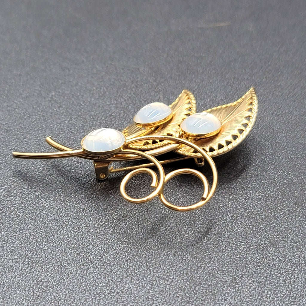 Vintage Brooch Gold tone Translucent Oval Estate Flower  2.5"