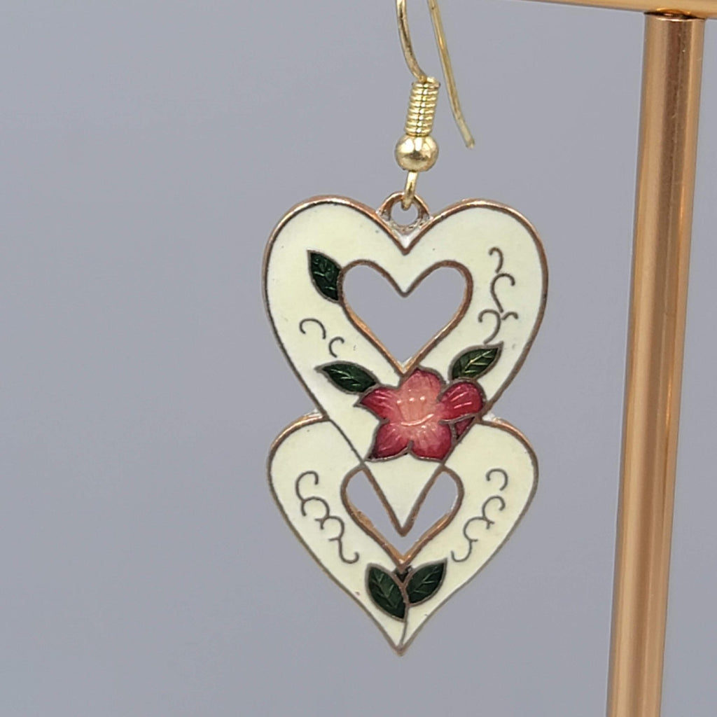 Vintage Heart Cloisonne Flowers Pierced Earrings Gold tone Dangle 1 3/8 in