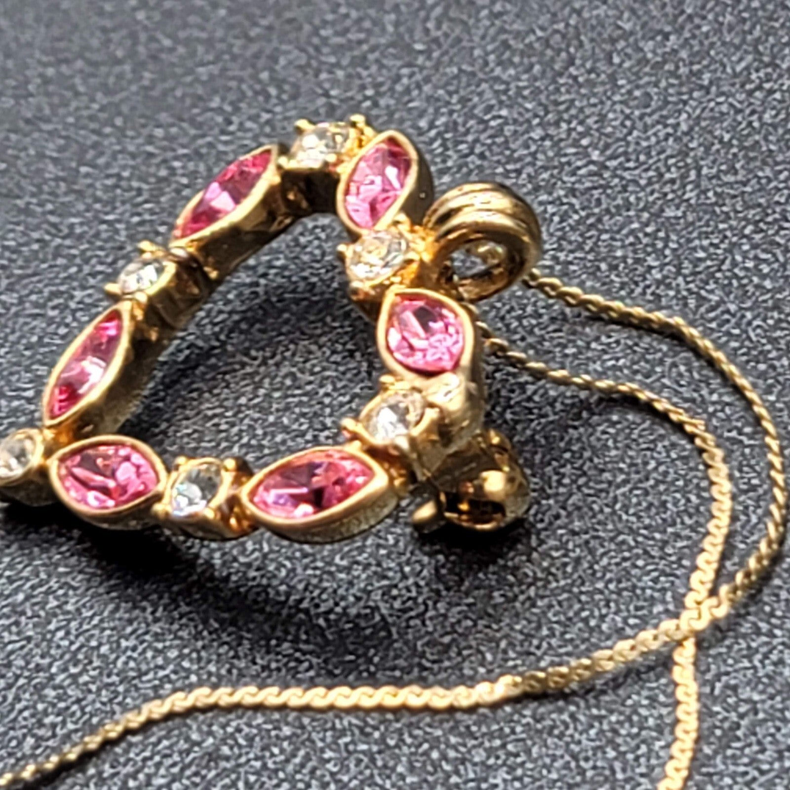 Pink Crystal Heart Brooch Pendant Gold tone 18" Chain
