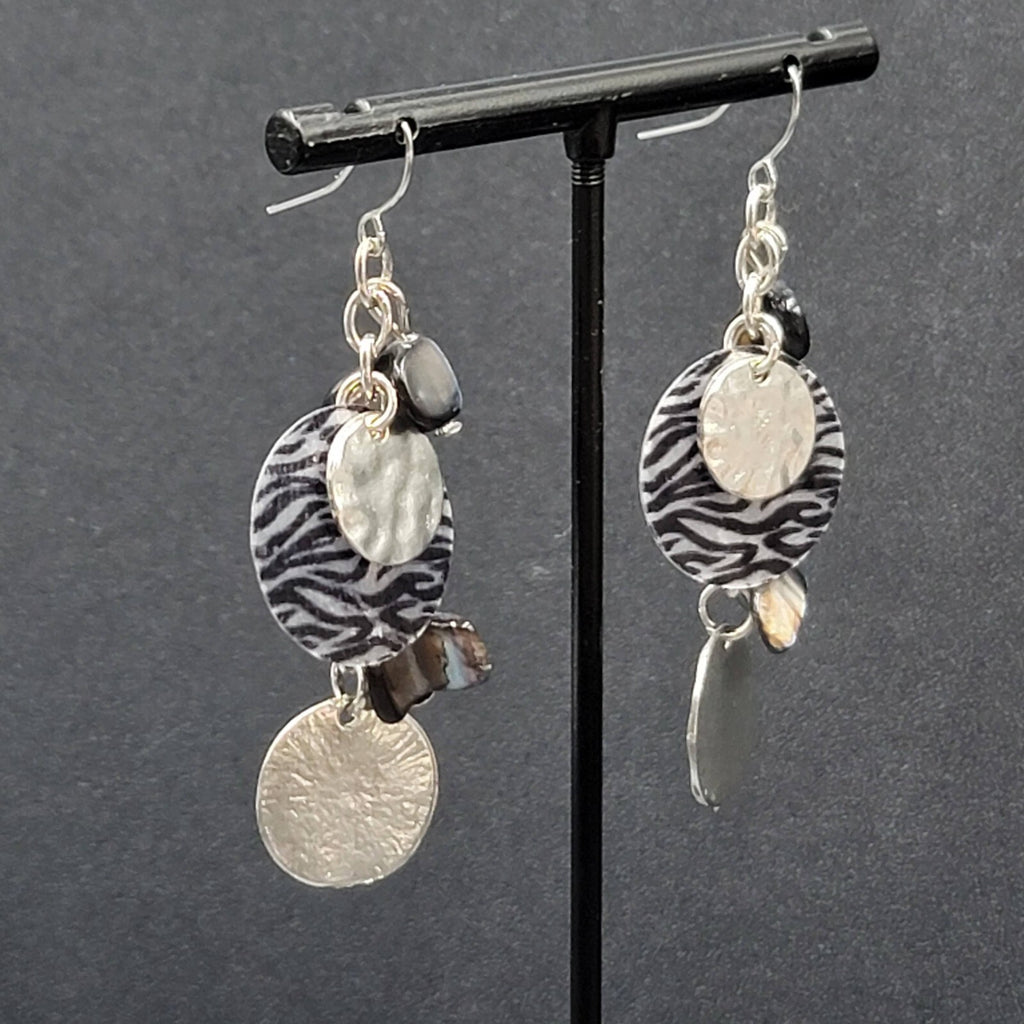 Pierced Earrings Silver tone Dangle Black Shell Beads 2"