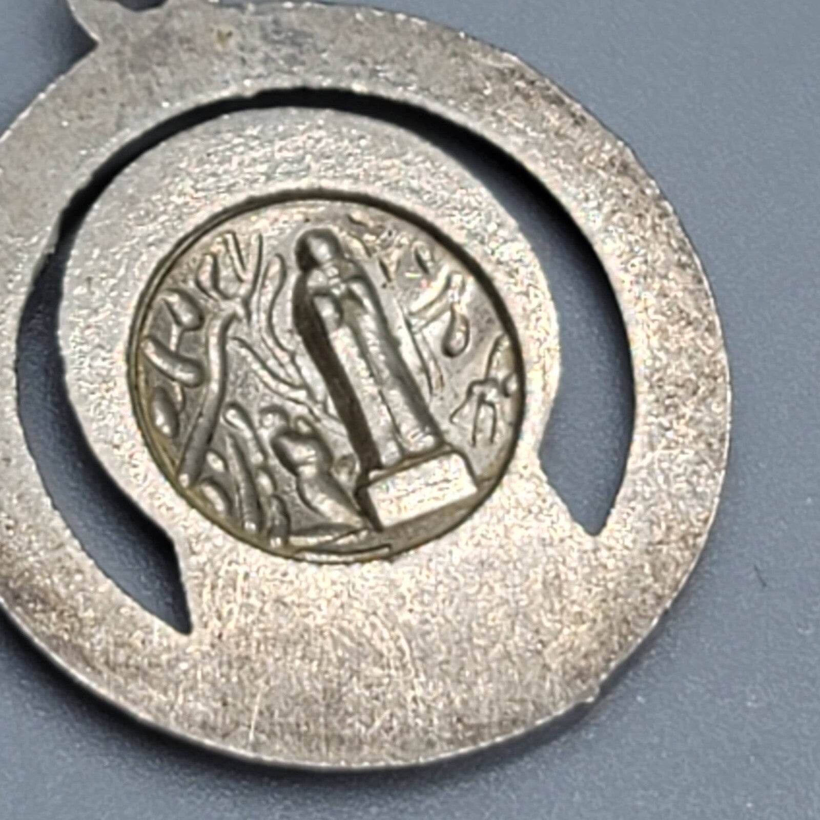VTG Metal Our Lady Lourdes Blessed Virgin Mary Catholic Pendant Medal Silvertone