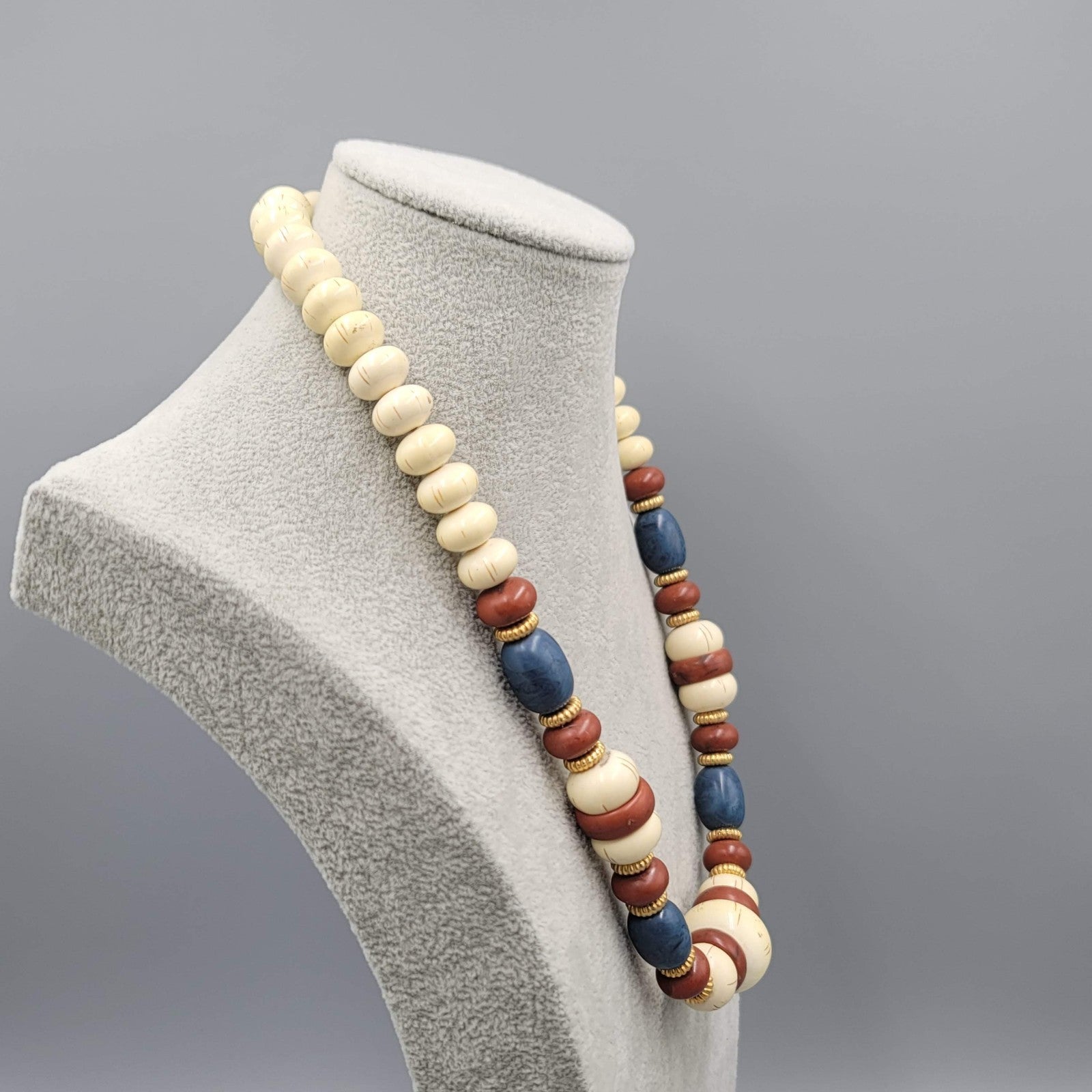 Vintage Beaded Necklace Hidden Clasp Beige Brown Blue Estate Costume Jewelry 20"