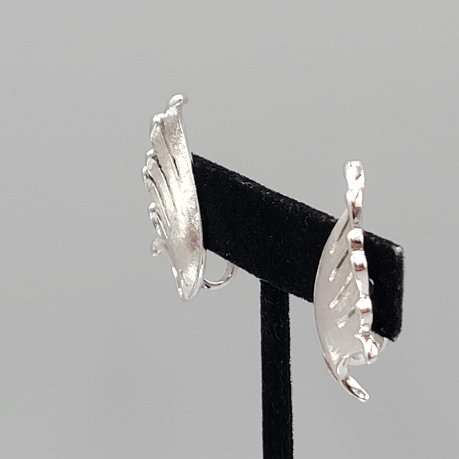 Vintage Trifari Clip on Earrings Silver Plated Leaf Climber 1.25"