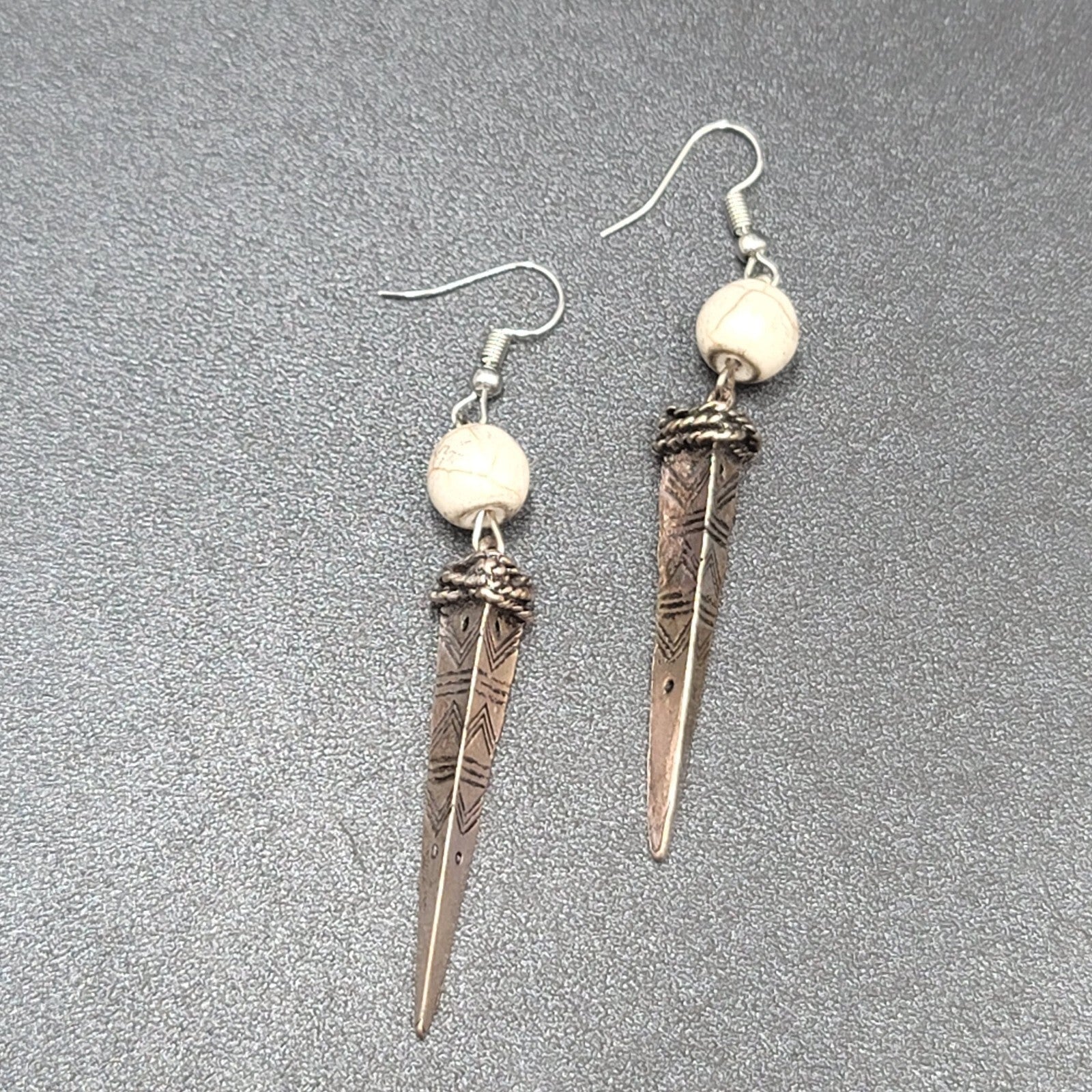 Pierced Earrings Silver tone White Stone Bead Dangle Spike 2.25"